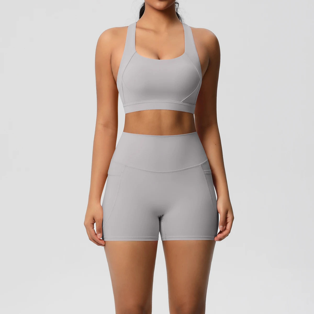 Conjunto deportivo con bolsillos