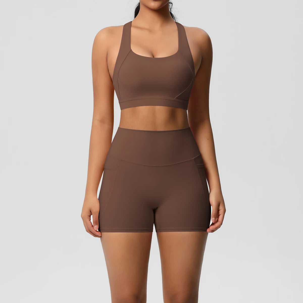 Conjunto deportivo con bolsillos